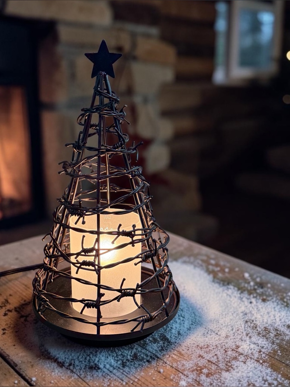 Scentsy "Wrangled Up" Christmas Tree Warmer - Rustic Barbed Wire (No Bowl)